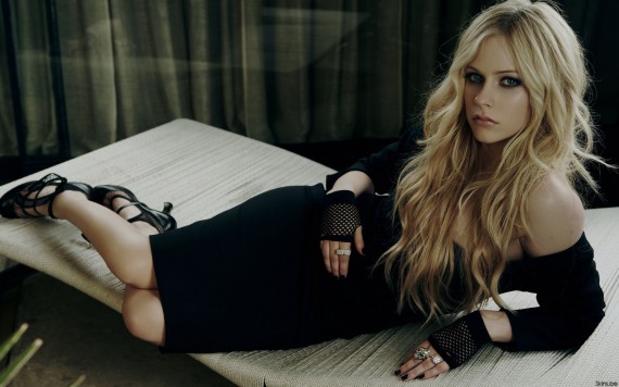 Free Send to Mobile Phone Avril Lavigne Celebrities Female wallpaper num.88
