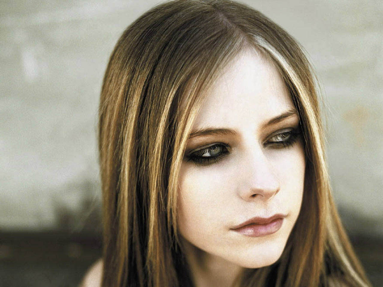Download High quality Avril Lavigne wallpaper / Celebrities Female / 1280x960