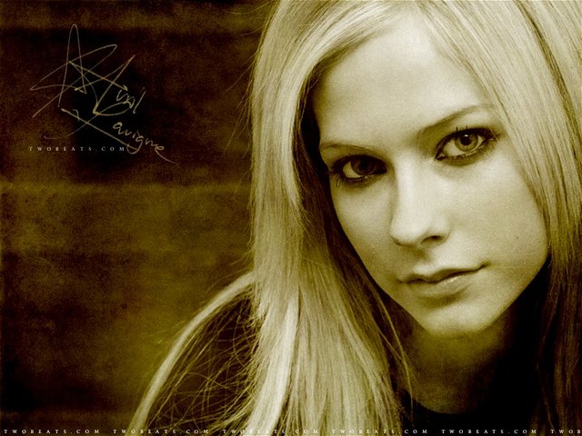 Full size Avril Lavigne wallpaper / Celebrities Female / 640x480