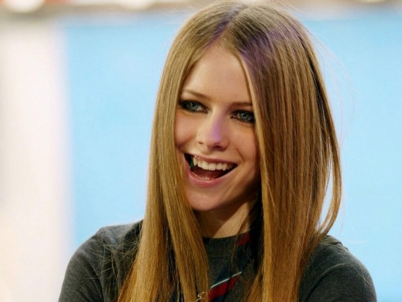 Free Send to Mobile Phone Avril Lavigne Celebrities Female wallpaper num.152