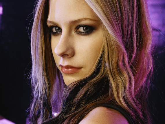 Free Send to Mobile Phone Avril Lavigne Celebrities Female wallpaper num.65
