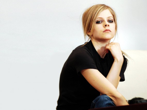 Free Send to Mobile Phone Avril Lavigne Celebrities Female wallpaper num.104