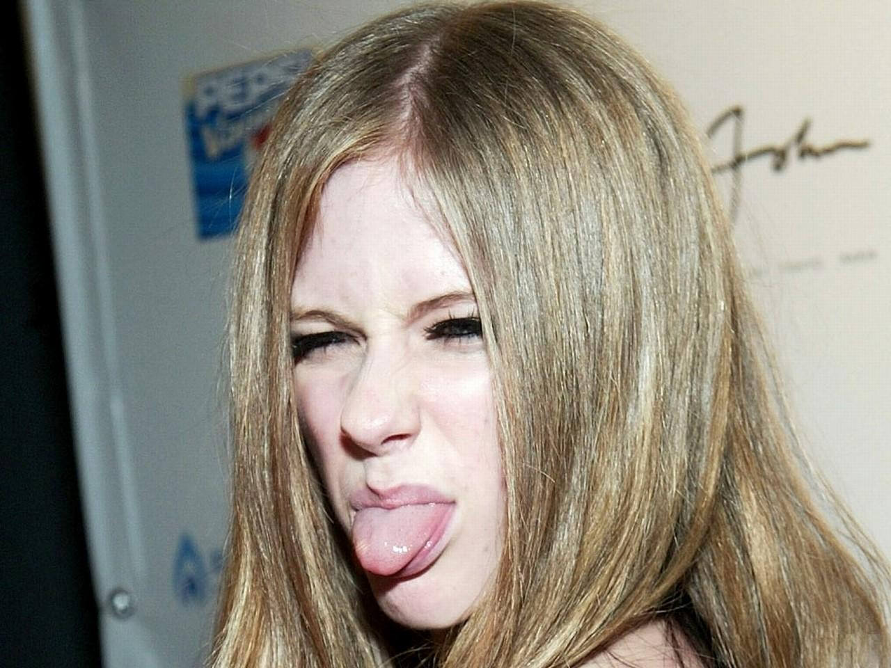 Download HQ Avril Lavigne wallpaper / Celebrities Female / 1280x960