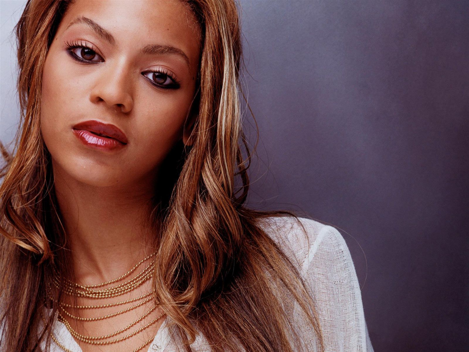 Download HQ Beyonce Knowles wallpaper / Celebrities Female / 1600x1200