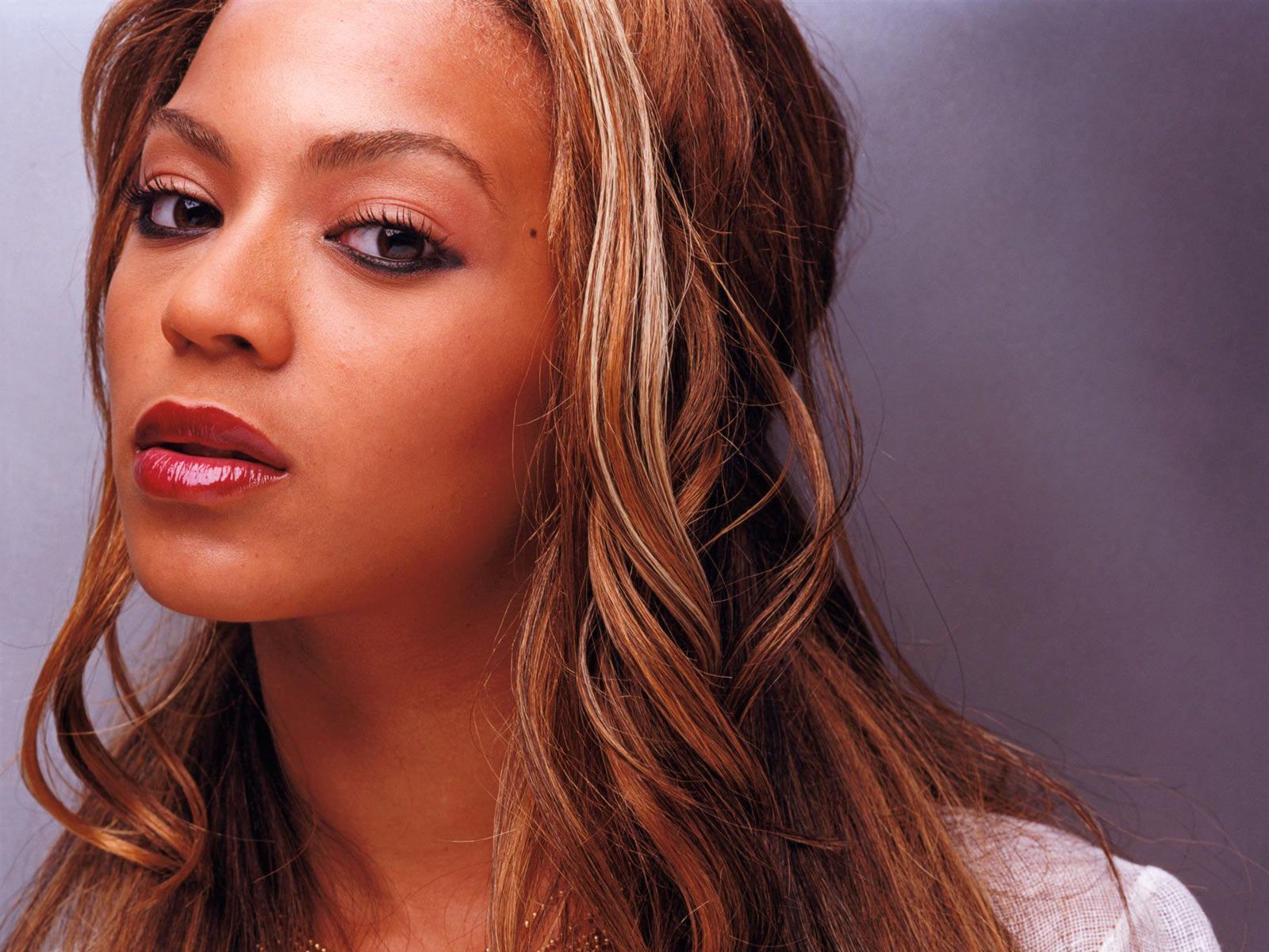Download High quality Beyonce Knowles wallpaper / Celebrities Female / 1600x1200