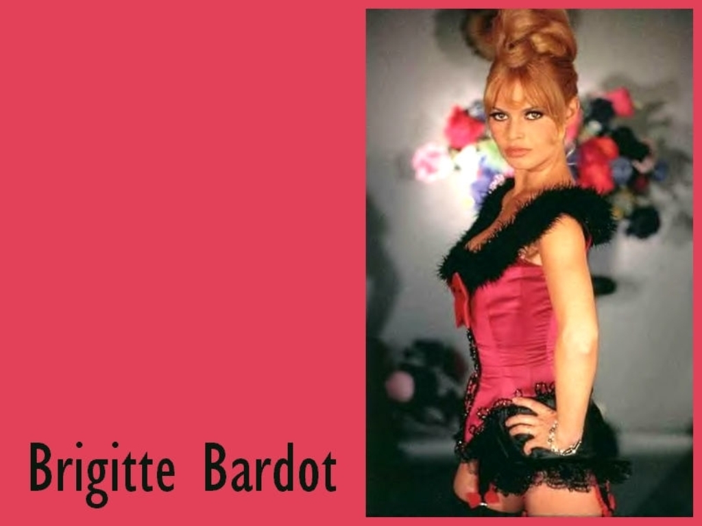 Full size Brigitte Bardot wallpaper / Celebrities Female / 1024x768