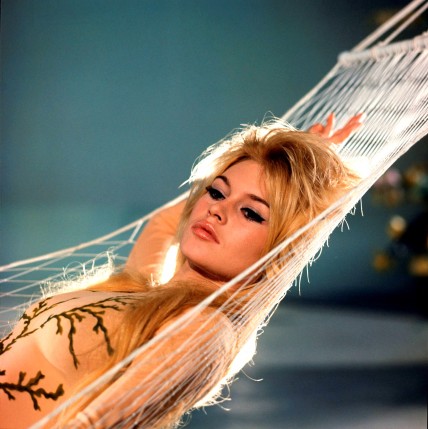 Free Send to Mobile Phone Brigitte Bardot Celebrities Female wallpaper num.4
