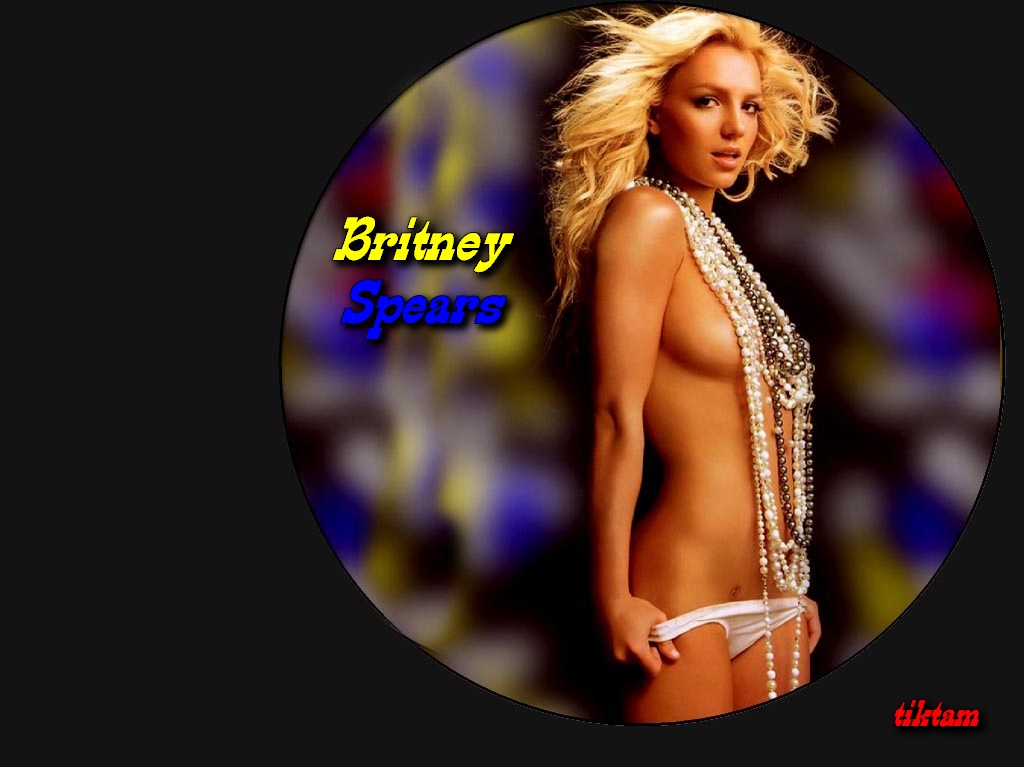 Full size Britney Spears wallpaper / Celebrities Female / 1024x768