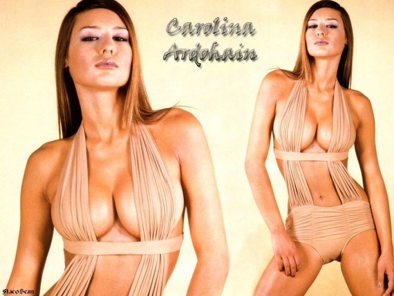 Free Send to Mobile Phone Carolina Ardohain Celebrities Female wallpaper num.48