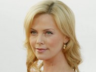 HQ Charlize Theron  / Celebrities Female