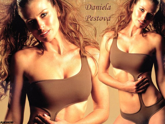 Free Send to Mobile Phone Daniela Pestova Celebrities Female wallpaper num.13