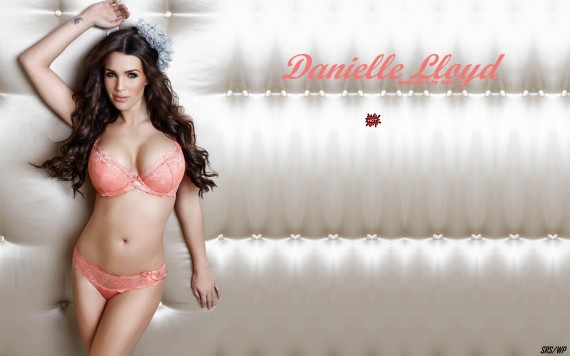 Free Send to Mobile Phone Danielle Lloyd Celebrities Female wallpaper num.6