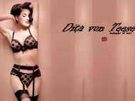 Download Dita Von Teese / Celebrities Female