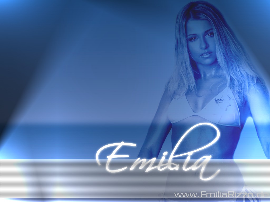 Download Emilia Rizzo / Celebrities Female wallpaper / 1024x768