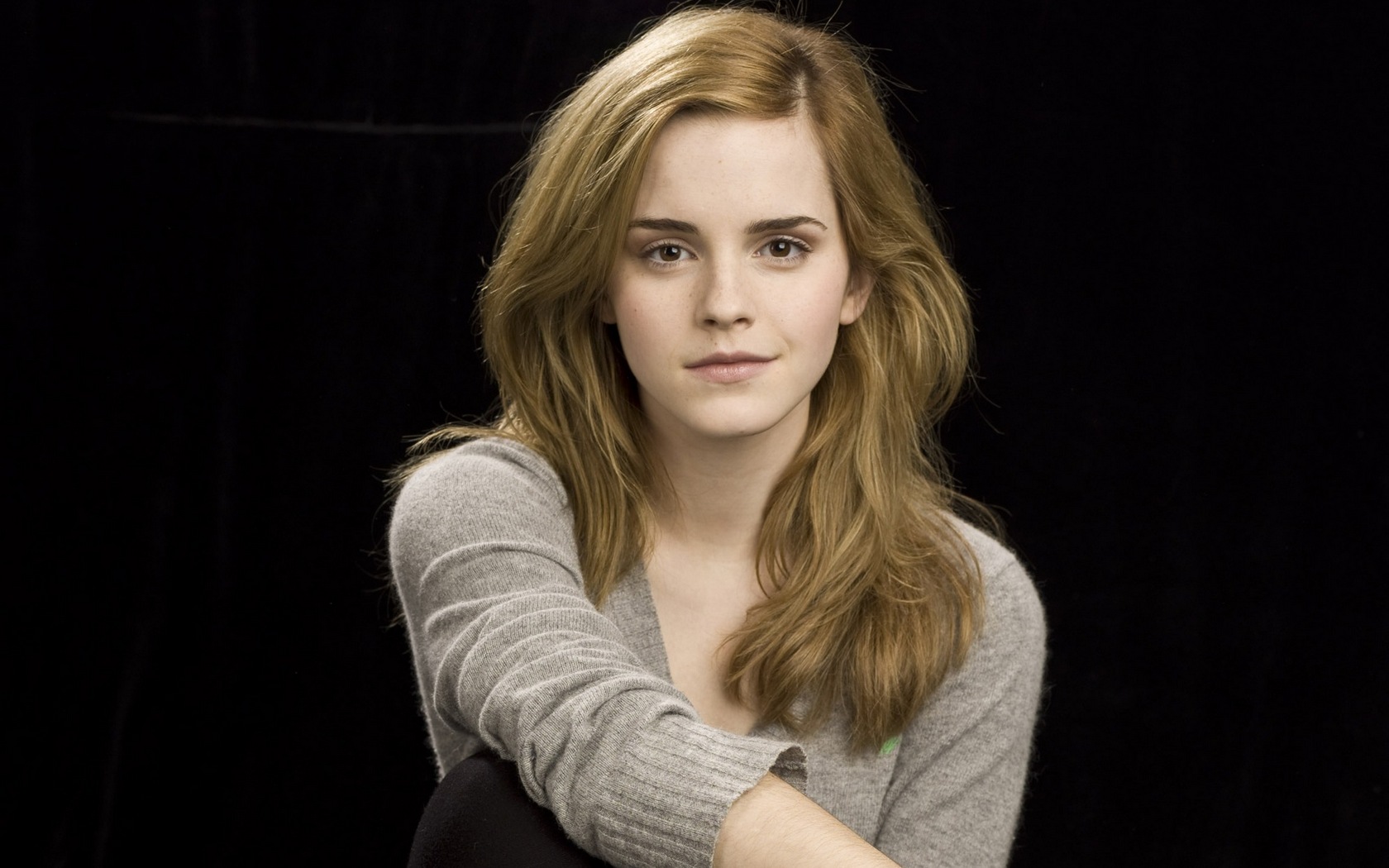 Download HQ Emma Watson wallpaper / Celebrities Female / 1680x1050