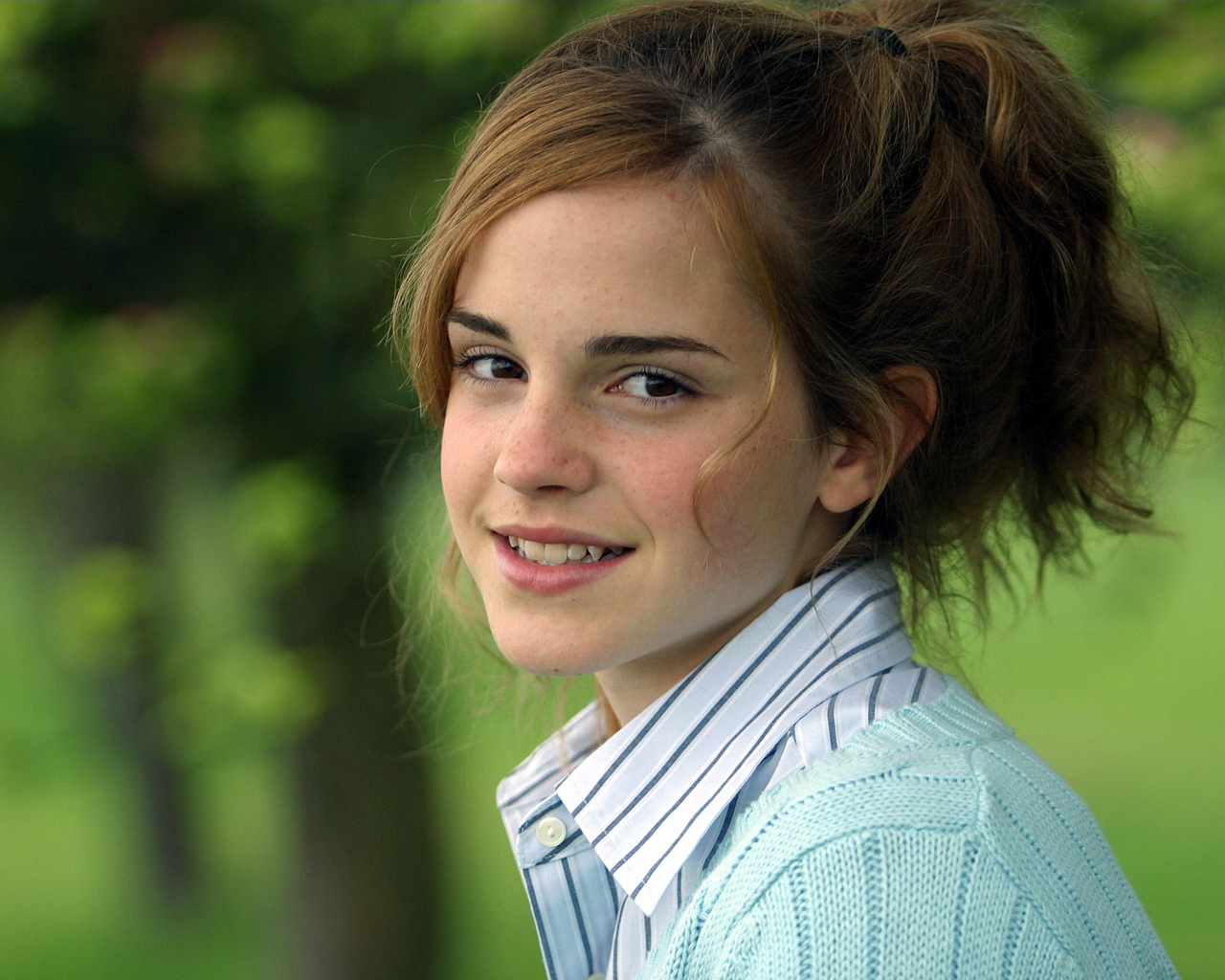 Download HQ Emma Watson wallpaper / Celebrities Female / 1280x1024