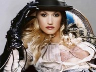 Download Gwen Stefani / Celebrities Female