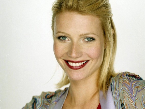 Free Send to Mobile Phone nice smile Gwyneth Paltrow wallpaper num.20
