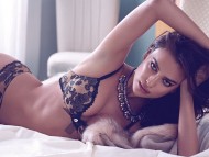 Download Irina Shayk / Celebrities Female