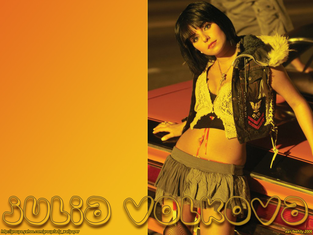 Full size Julia Volkova wallpaper / Celebrities Female / 1024x768