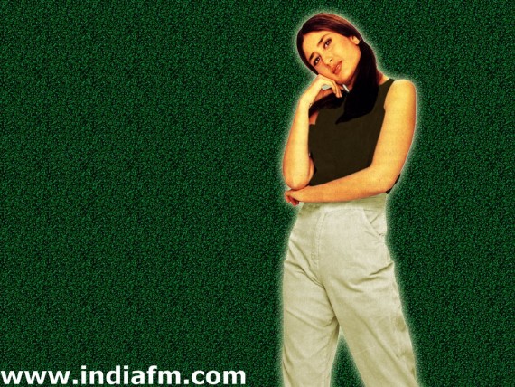 Free Send to Mobile Phone Kareena Kapoor Celebrities Female wallpaper num.7