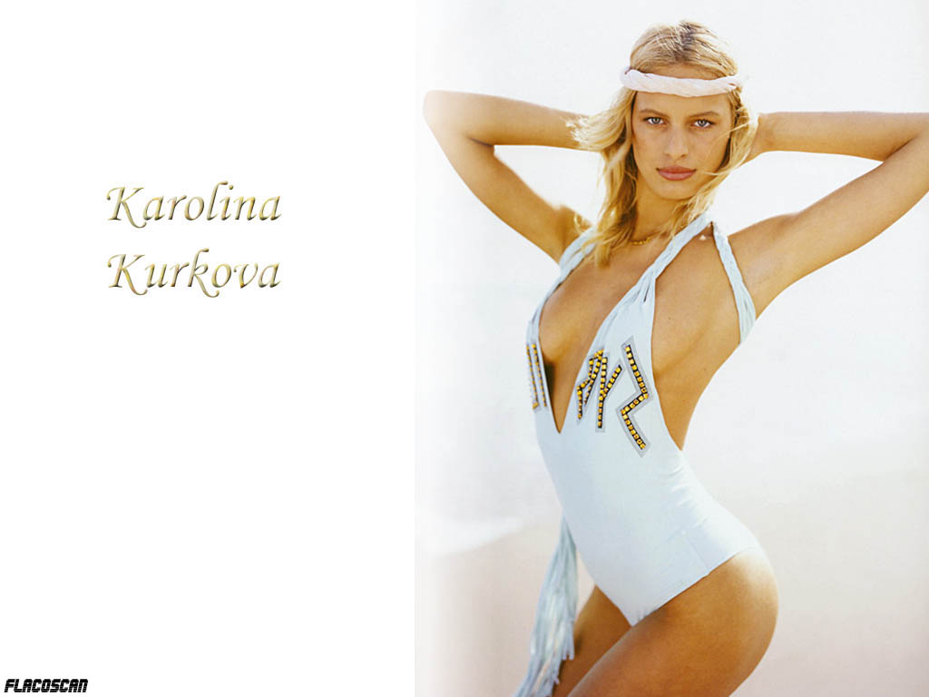 Full size Karolina Kurkova wallpaper / Celebrities Female / 1024x768