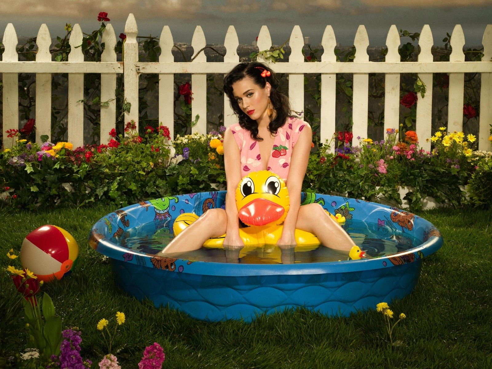 Download High quality Katy Perry wallpaper / Celebrities Female / 1600x1200