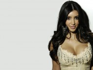 Kim Kardashian / Celebrities Female