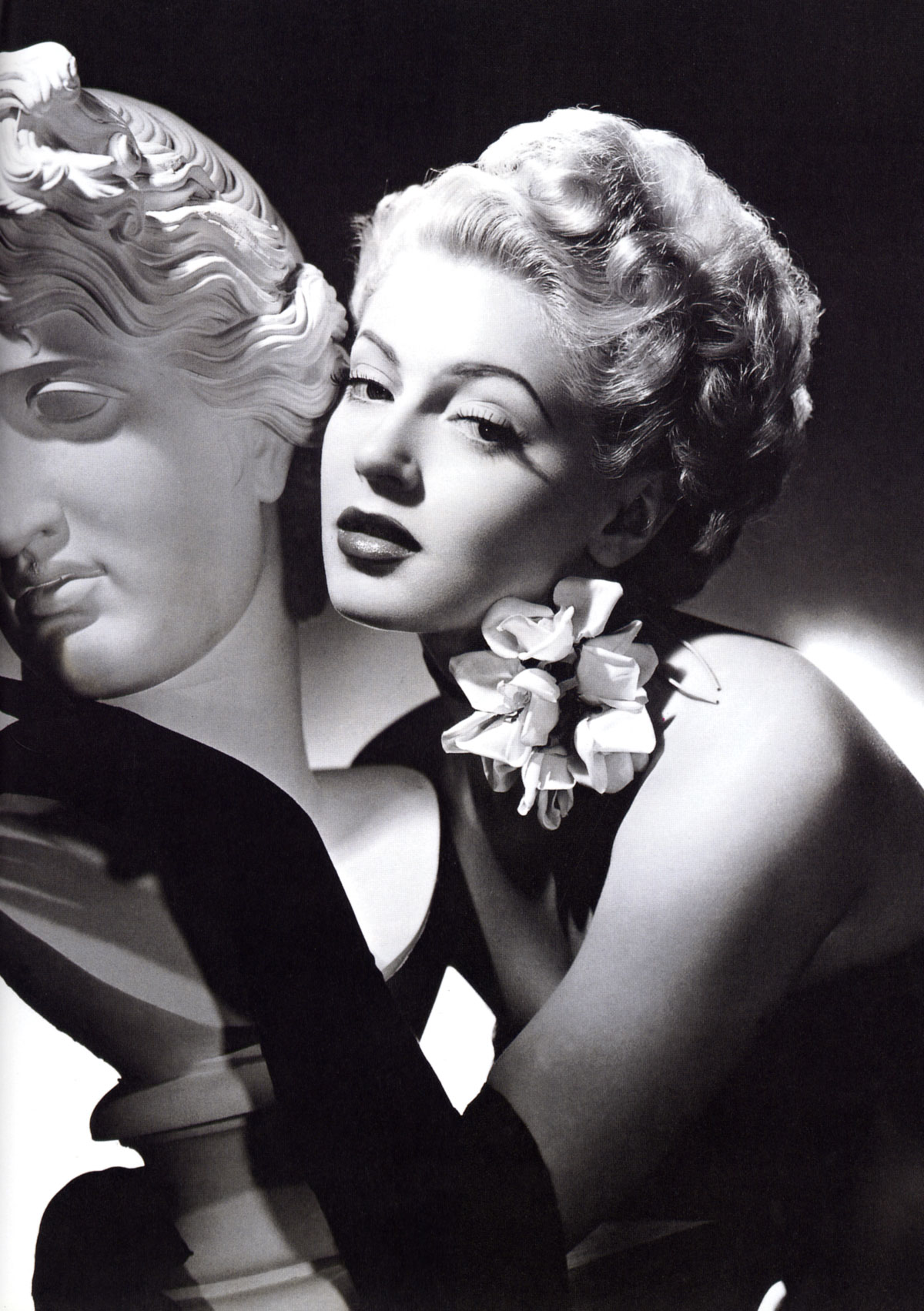 Download High quality Lana Turner wallpaper / Celebrities Female / 1200x1703