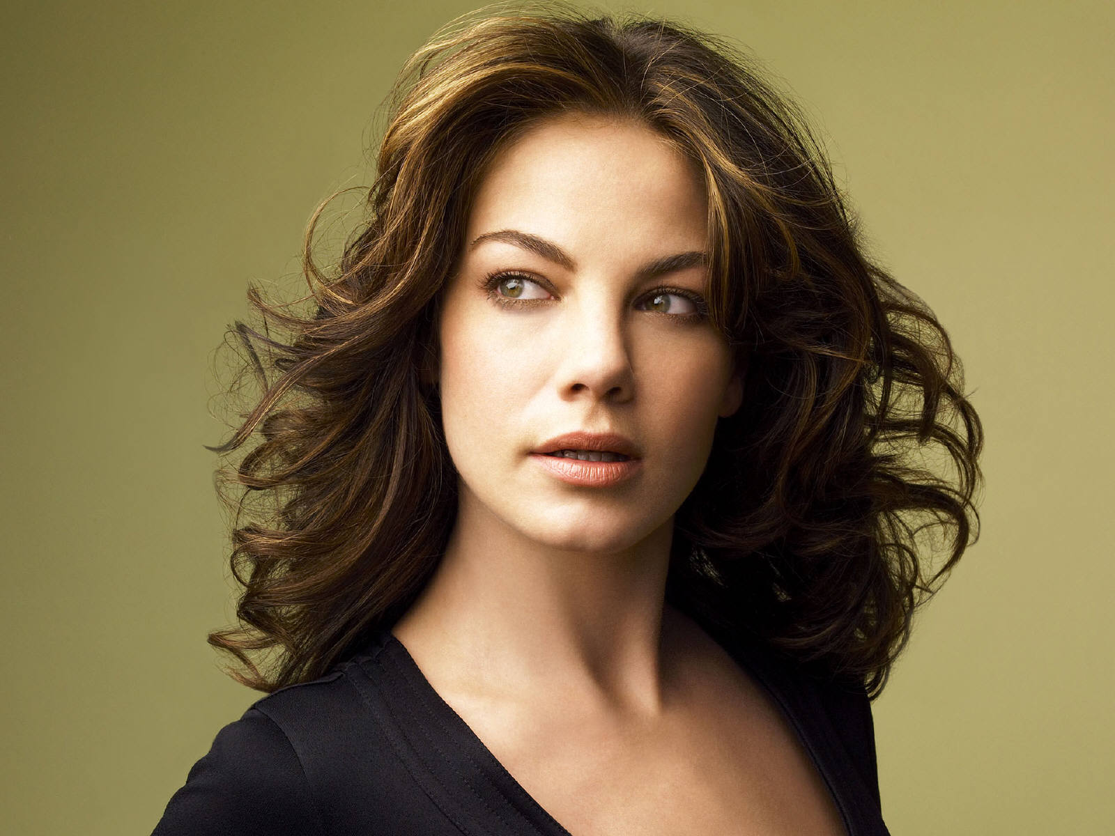 Download HQ Michelle Monaghan wallpaper / Celebrities Female / 1600x1200