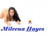 Mileena Hayes / Celebrities Female