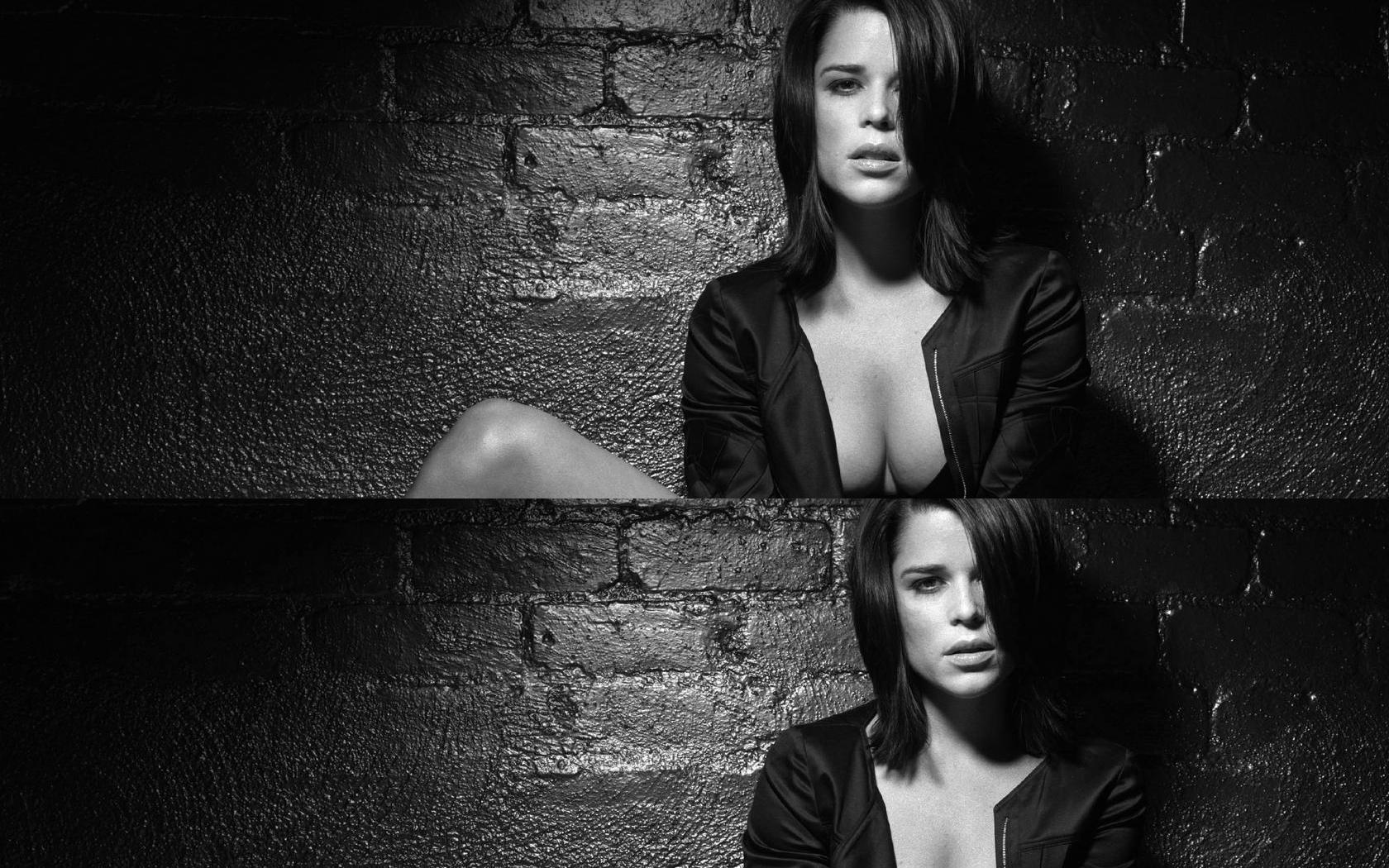 Download High quality Neve Campbell wallpaper / Celebrities Female / 1680x1050