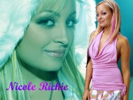 Nicole Richie / Celebrities Female