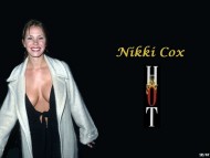Nikki Cox / Celebrities Female