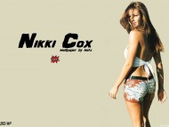 Nikki Cox / Celebrities Female