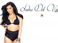 HQ Sasha del Valle  / Celebrities Female