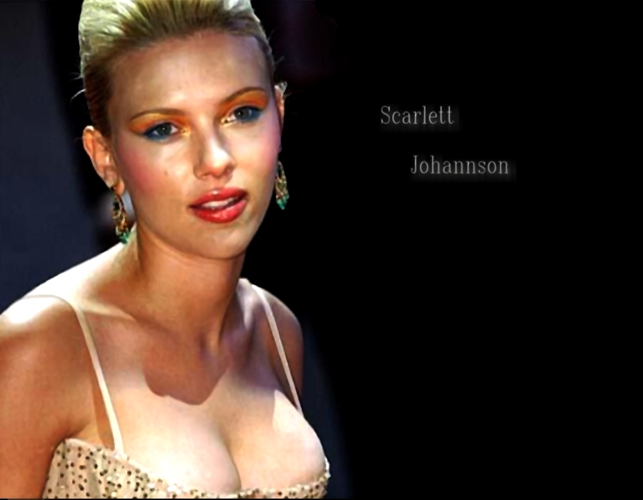 Download Scarlett Johansson / Celebrities Female wallpaper / 900x700