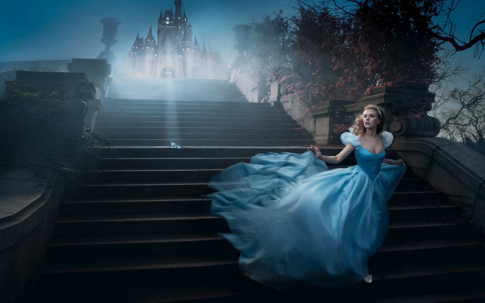 Download HQ Scarlett Johansson as Cinderella Scarlett Johansson wallpaper / 1680x1050