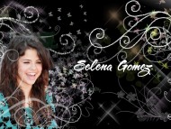 Selena Gomez / Celebrities Female