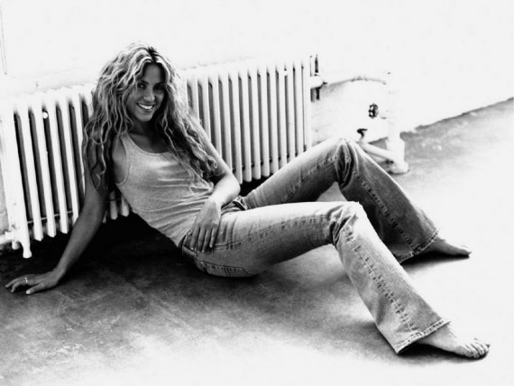 Free Send to Mobile Phone Shakira Celebrities Female wallpaper num.87
