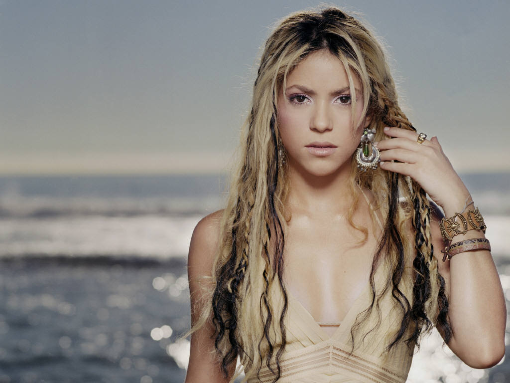 Download Shakira / Celebrities Female wallpaper / 1024x768