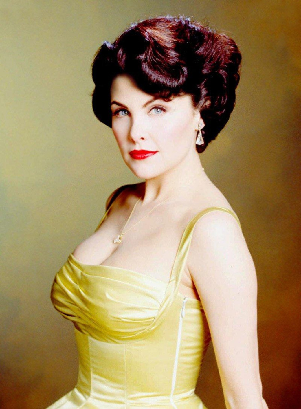 Download High quality Sherilyn Fenn wallpaper / Celebrities Female / 1040x1413