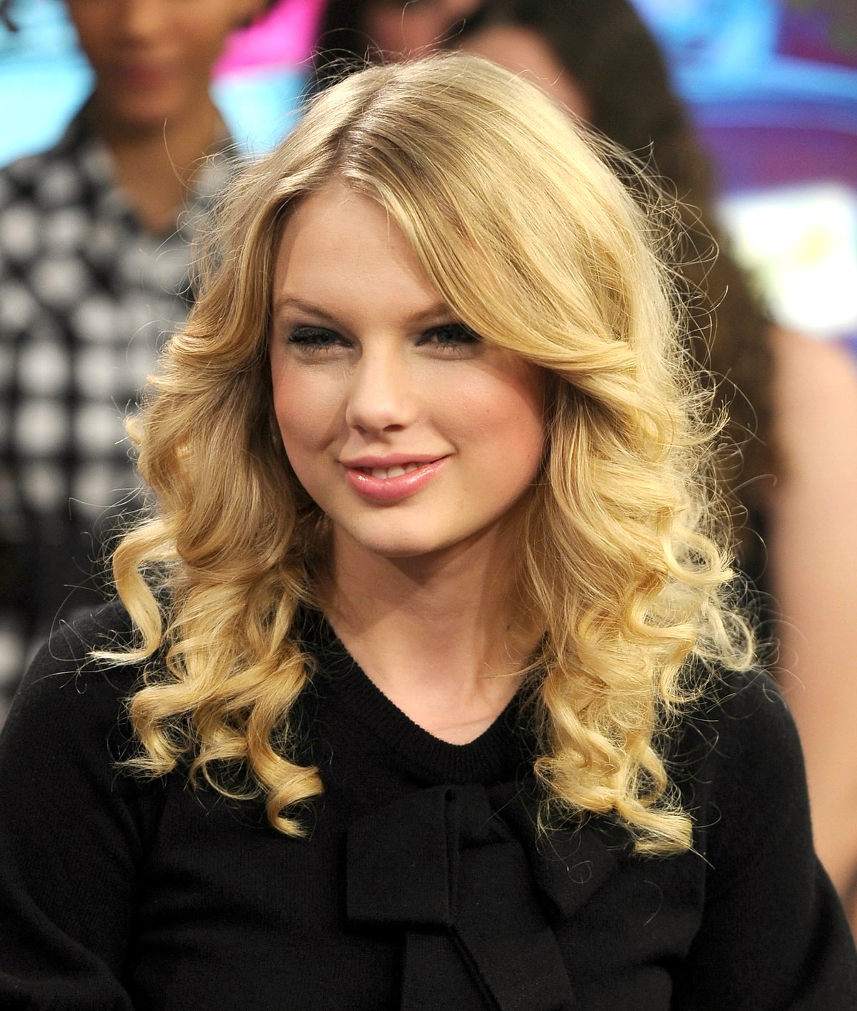 Download full size Taylor Swift wallpaper / Celebrities Female / 1200x1415