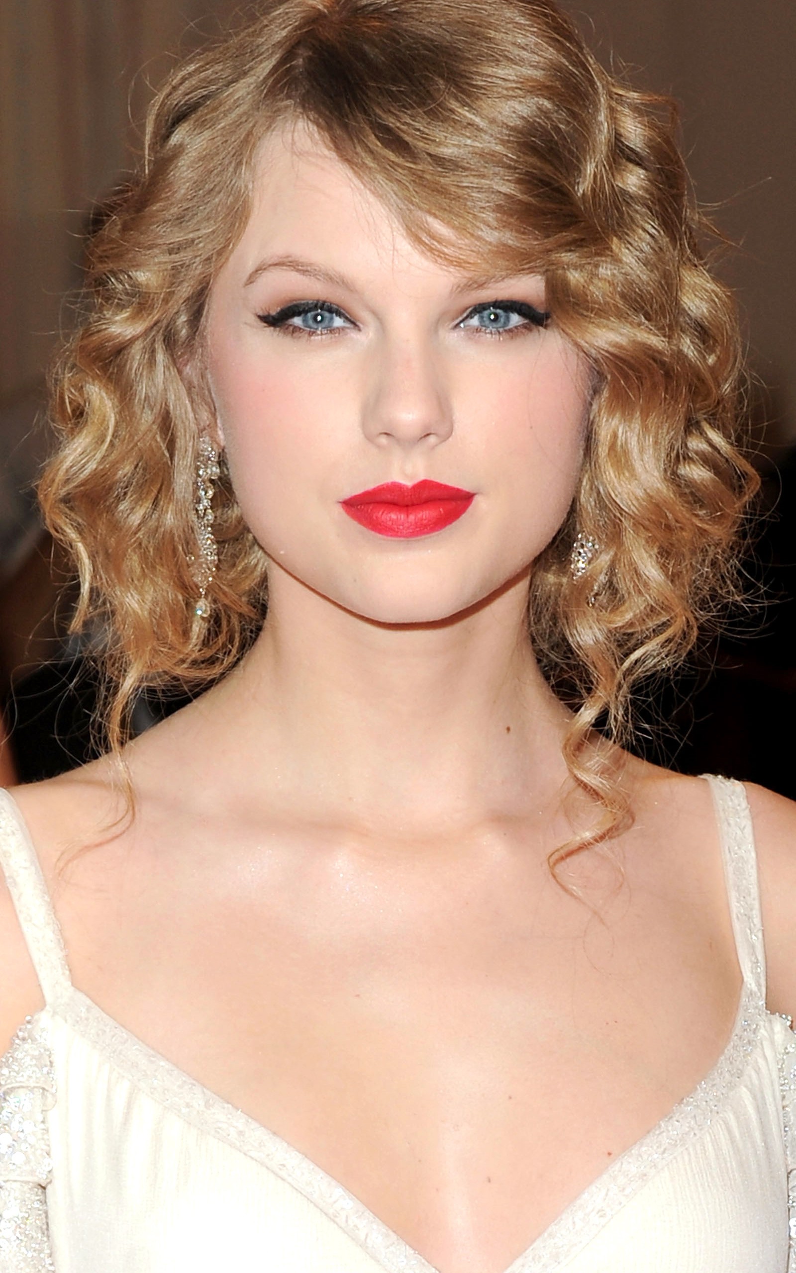 Download HQ Taylor Swift wallpaper / Celebrities Female / 1600x2560