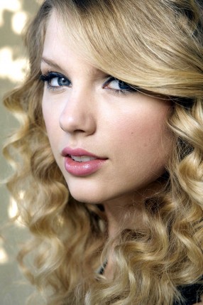 Free Send to Mobile Phone Taylor Swift Celebrities Female wallpaper num.9