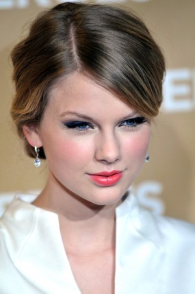 Free Send to Mobile Phone Taylor Swift Celebrities Female wallpaper num.7
