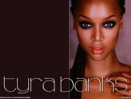 Tyra Banks / Celebrities Female