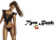 Download Tyra Banks / Celebrities Female