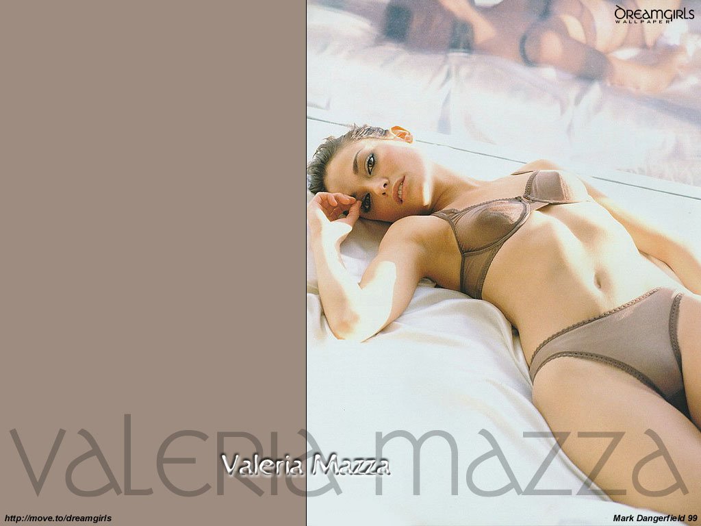 Full size Valeria Mazza wallpaper / Celebrities Female / 1024x768
