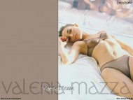 Valeria Mazza / Celebrities Female